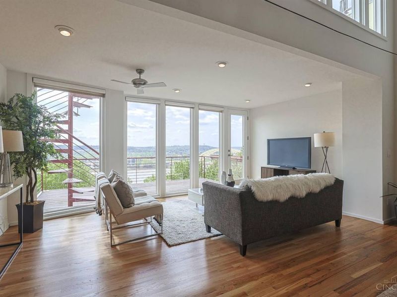 959 Hill Street, Cincinnati, OH 45202 Photo 6