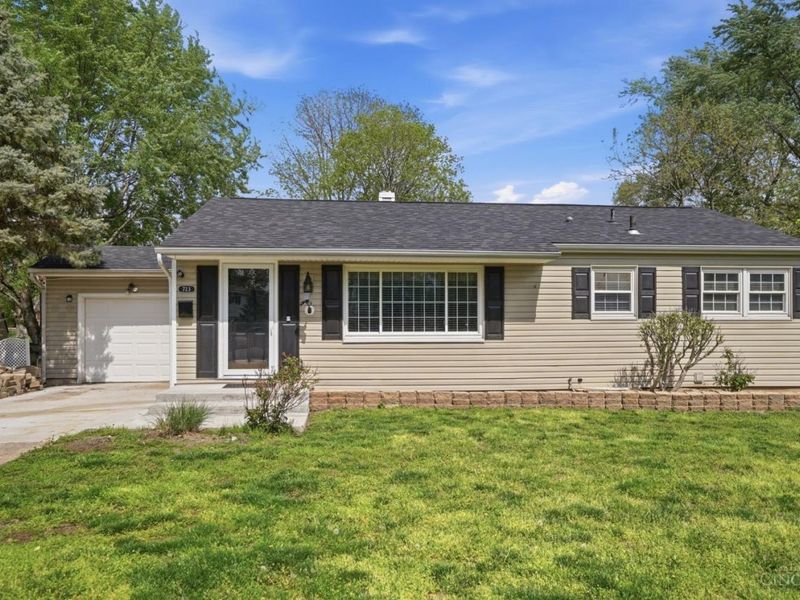 723 Adria Court, Middletown, OH 45044 Photo 2