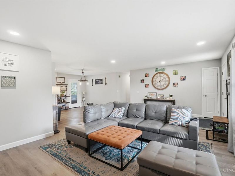 5211 Spechtview Drive, Green Township, OH 45248 Photo 11