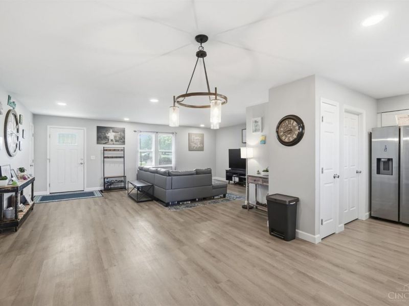 5211 Spechtview Drive, Green Township, OH 45248 Photo 14