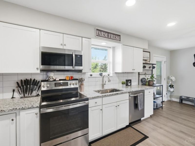 5211 Spechtview Drive, Green Township, OH 45248 Photo 17