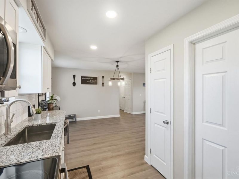 5211 Spechtview Drive, Green Township, OH 45248 Photo 18