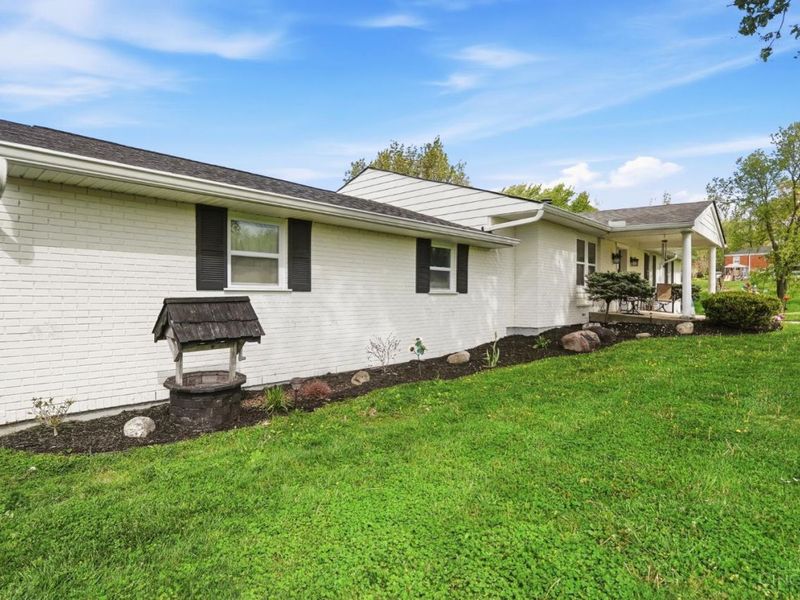 5211 Spechtview Drive, Green Township, OH 45248 Photo 3