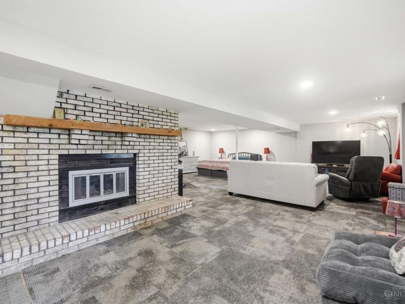 5211 Spechtview Drive, Green Township, OH 45248 Photo 38