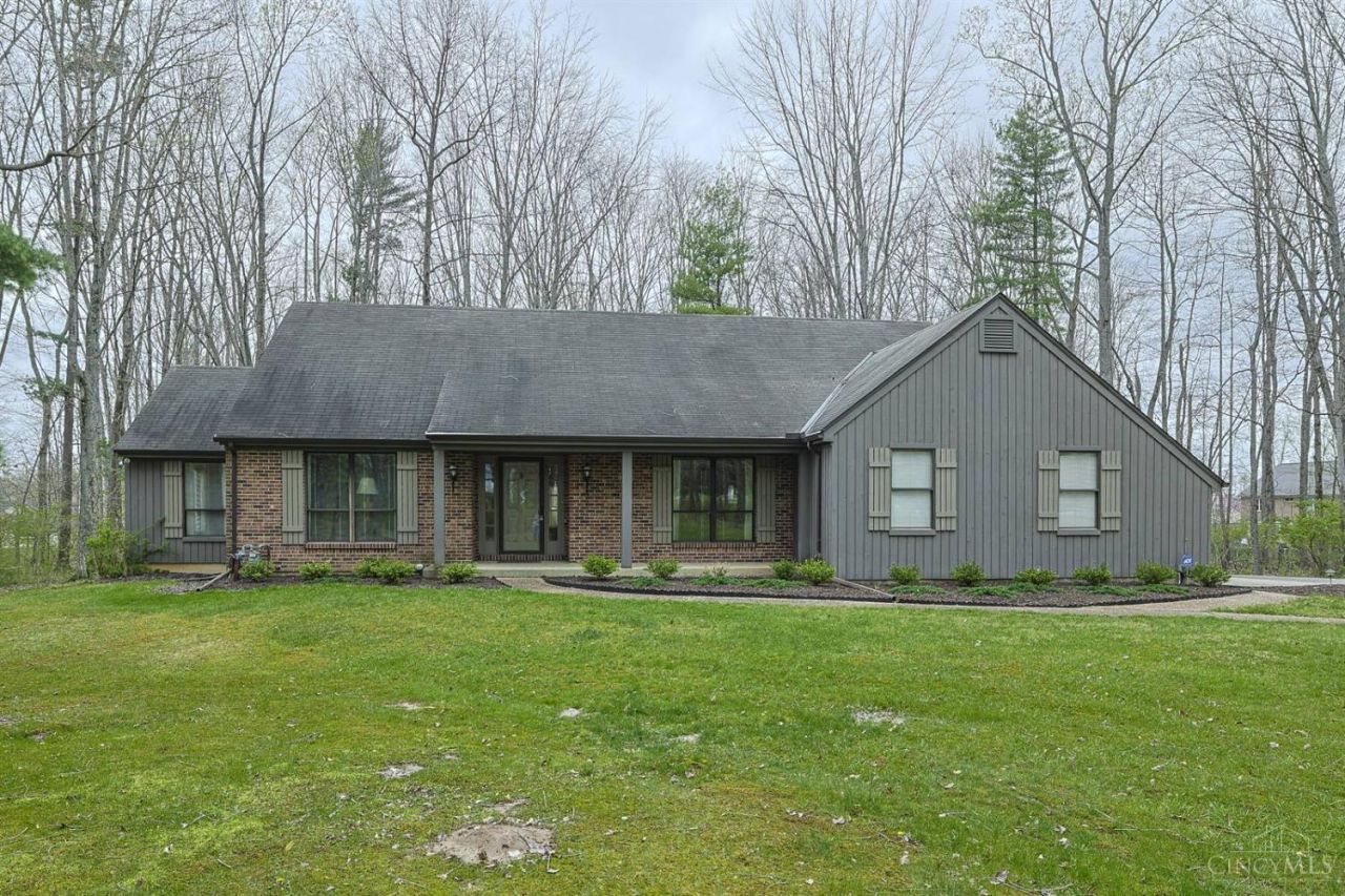 866 Cedar Drive, Miami Twp, OH 45140 Main Photo