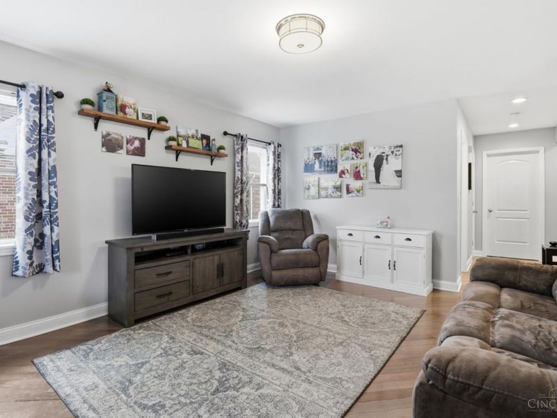 1844 Greenbriar Place, Cincinnati, OH 45237 Photo 3