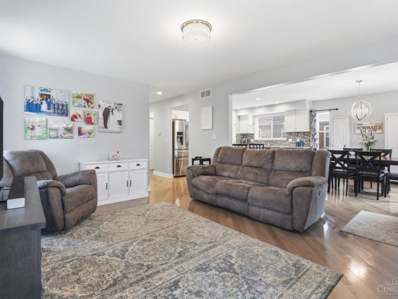 1844 Greenbriar Place, Cincinnati, OH 45237 Photo 5