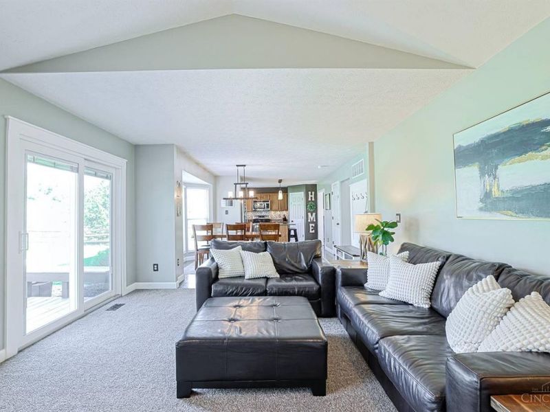 9869 Cedar Knoll Drive, Deerfield Twp., OH 45040 Photo 13