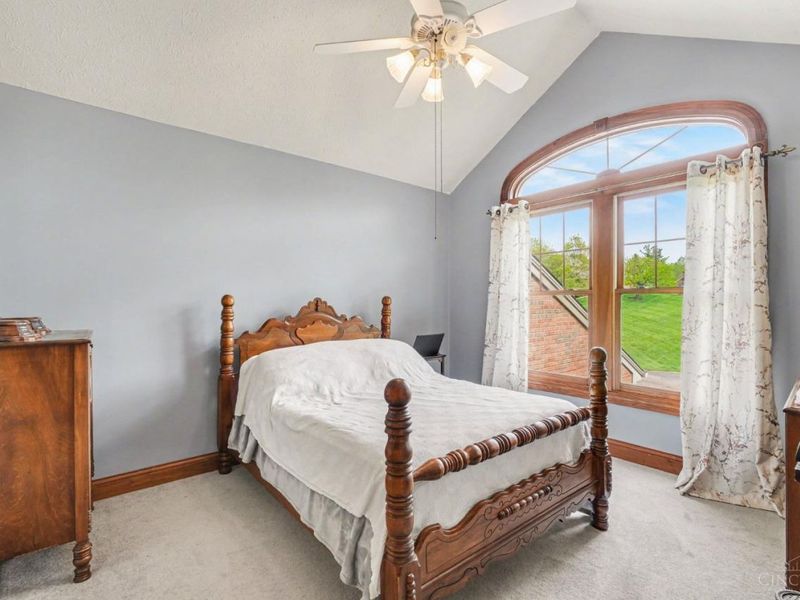 6291 Ashbourne Place, Green Township, OH 45233 Photo 10