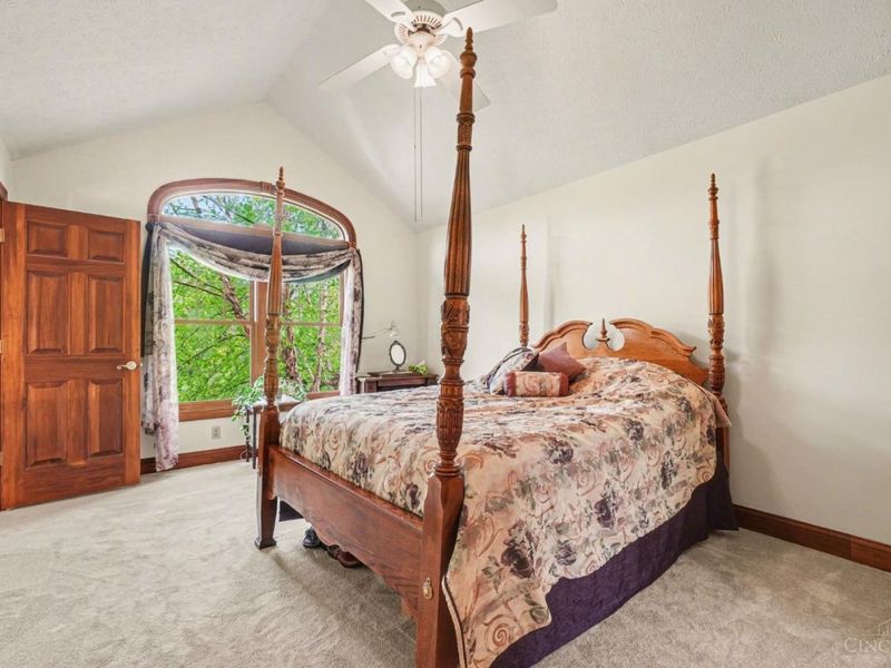 6291 Ashbourne Place, Green Township, OH 45233 Photo 11