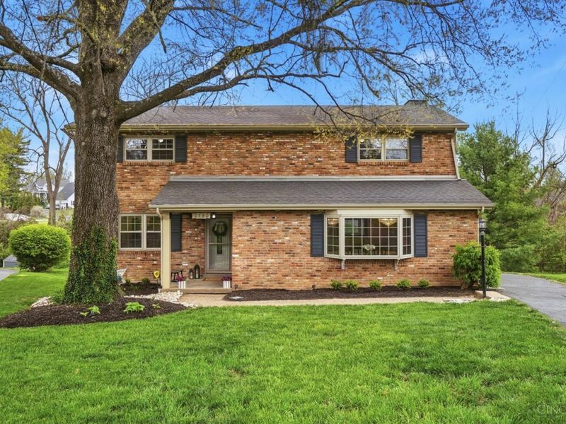 6580 Minnewaukan Drive, Madeira, OH 45243 Photo 1