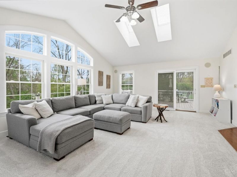 6580 Minnewaukan Drive, Madeira, OH 45243 Photo 16