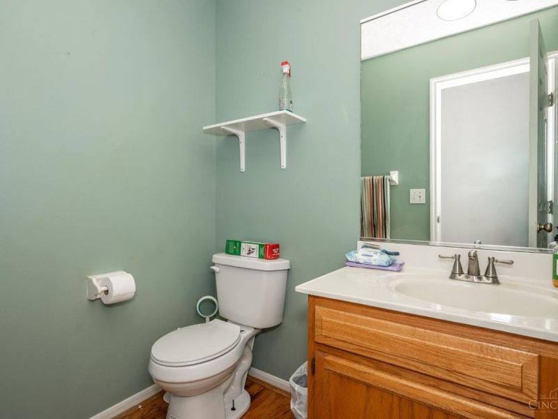 910 Hamlin Drive, Hamilton Twp, OH 45039 Photo 12