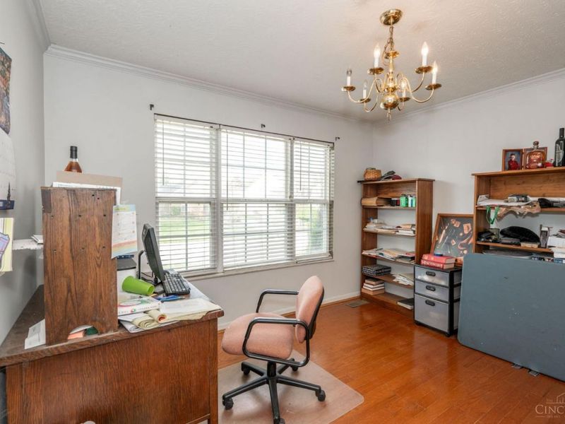 910 Hamlin Drive, Hamilton Twp, OH 45039 Photo 13