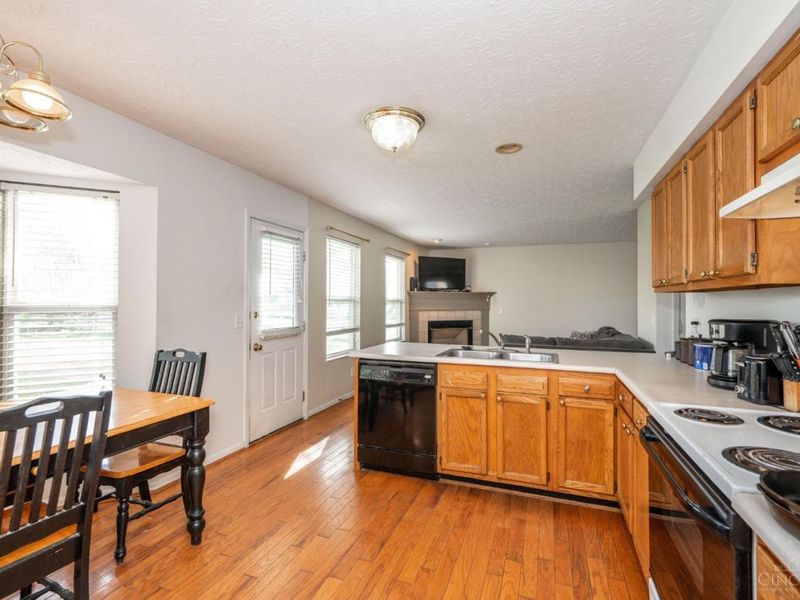 910 Hamlin Drive, Hamilton Twp, OH 45039 Photo 17