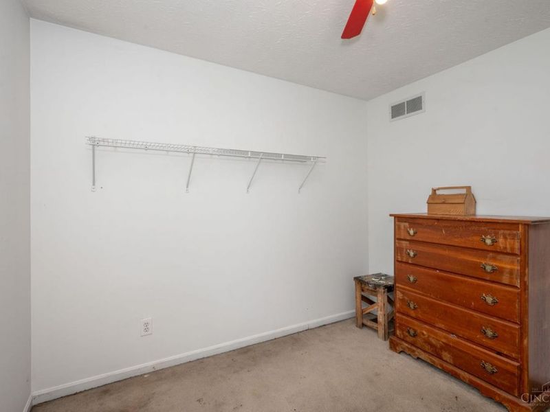 910 Hamlin Drive, Hamilton Twp, OH 45039 Photo 24