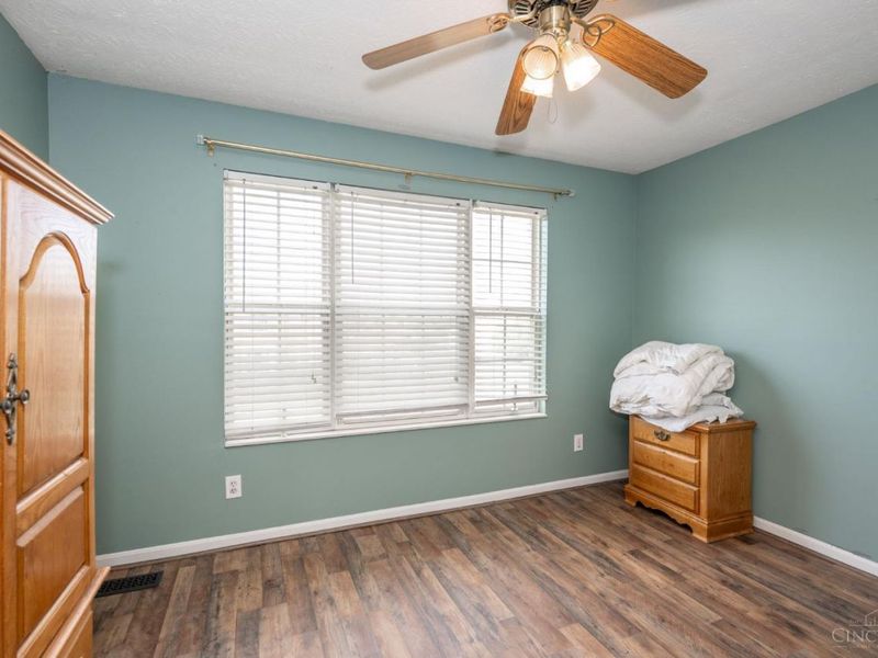 910 Hamlin Drive, Hamilton Twp, OH 45039 Photo 34