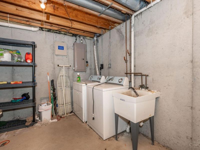 910 Hamlin Drive, Hamilton Twp, OH 45039 Photo 36