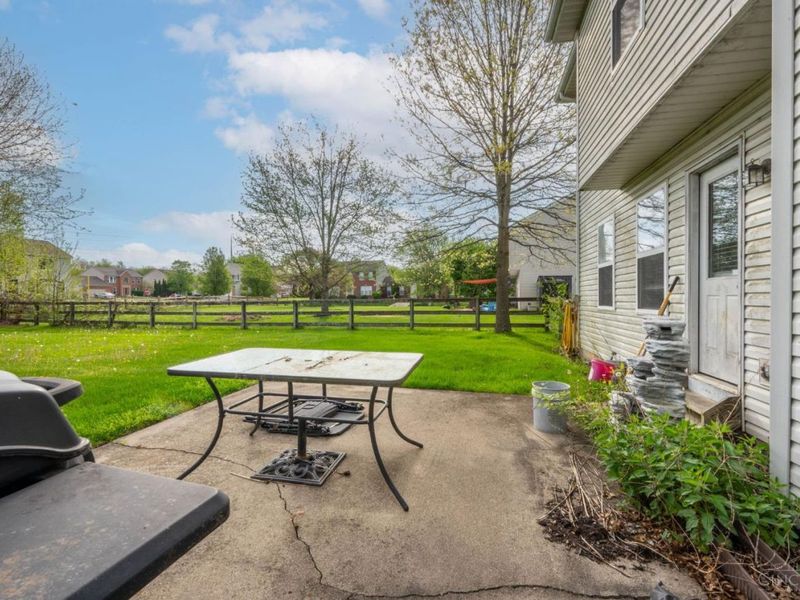 910 Hamlin Drive, Hamilton Twp, OH 45039 Photo 38