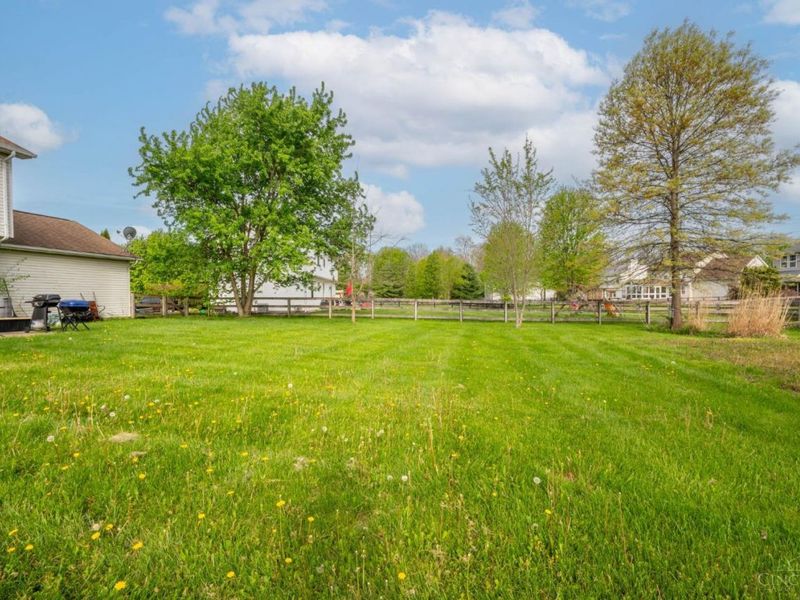 910 Hamlin Drive, Hamilton Twp, OH 45039 Photo 43