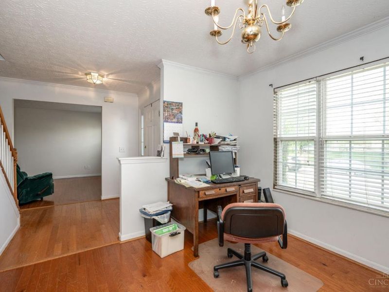 910 Hamlin Drive, Hamilton Twp, OH 45039 Photo 5