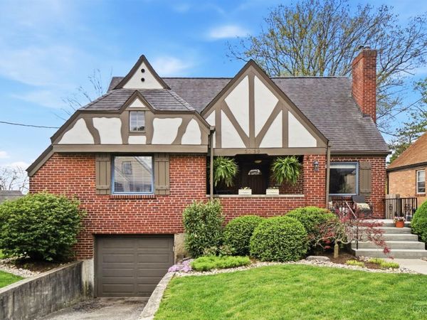 3239 Ashwood Drive, Cincinnati, OH 45213