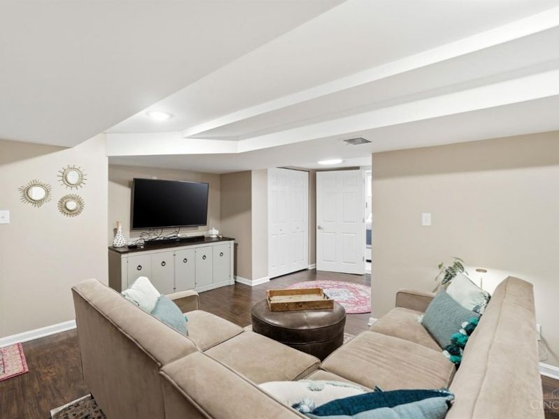 3239 Ashwood Drive, Cincinnati, OH 45213 Photo 47