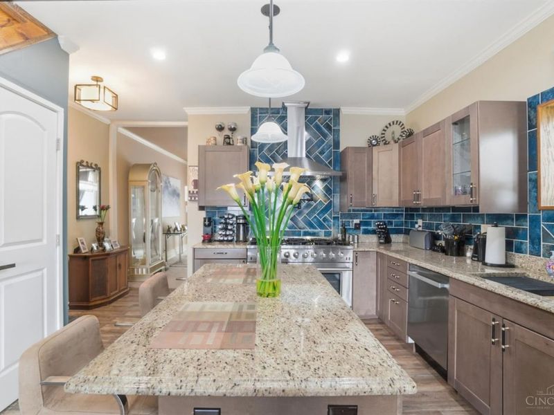 1221 Martin Drive, Cincinnati, OH 45202 Photo 12