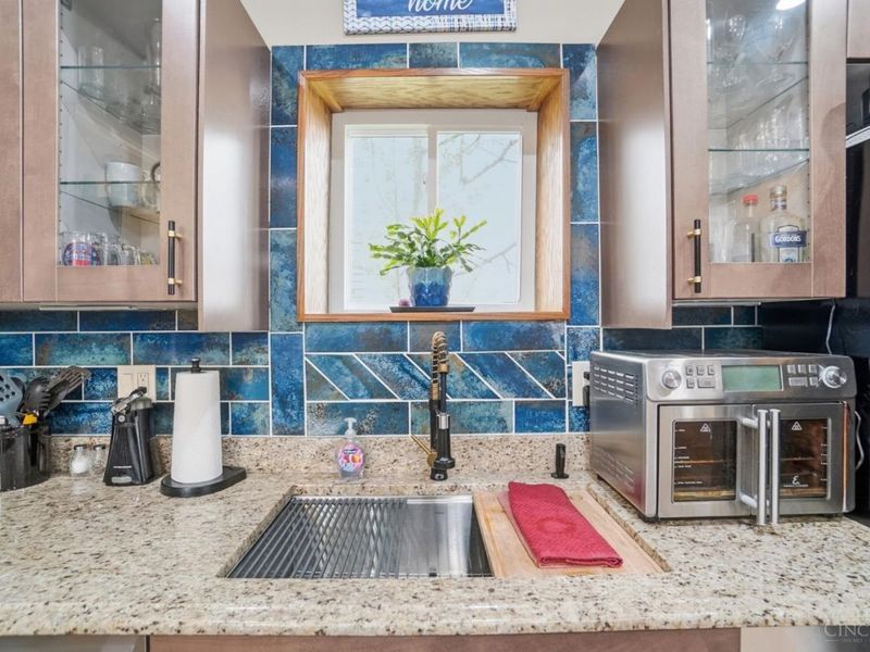 1221 Martin Drive, Cincinnati, OH 45202 Photo 13