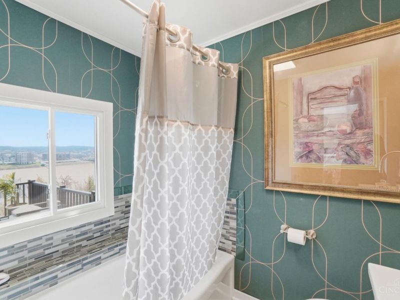 1221 Martin Drive, Cincinnati, OH 45202 Photo 22