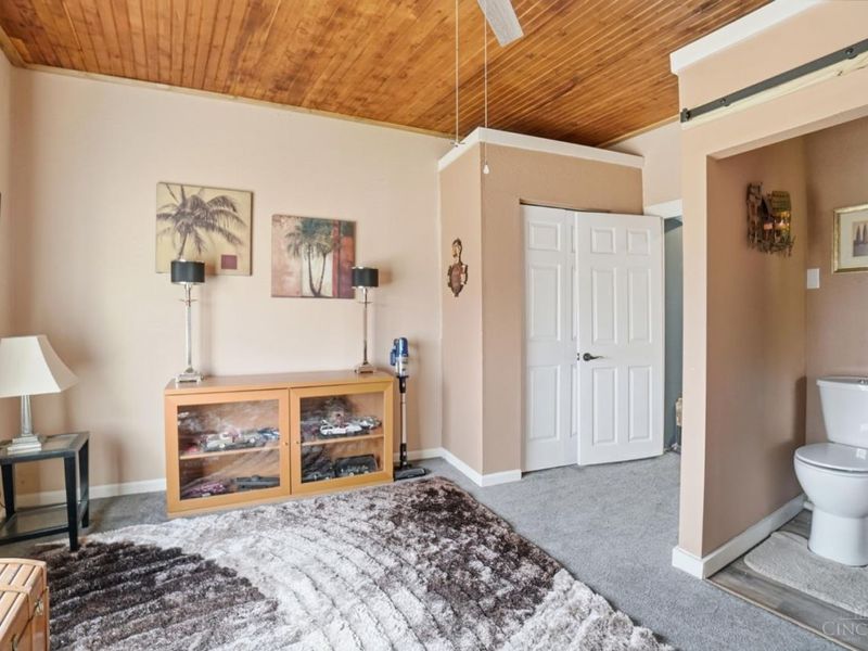 1221 Martin Drive, Cincinnati, OH 45202 Photo 39