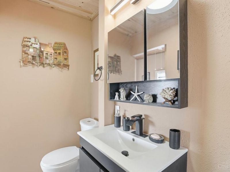 1221 Martin Drive, Cincinnati, OH 45202 Photo 40