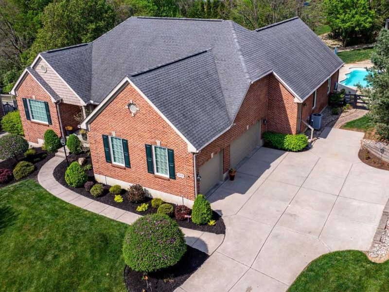 9959 Thoroughbred Lane, Springfield Twp., OH 45231 Photo 1