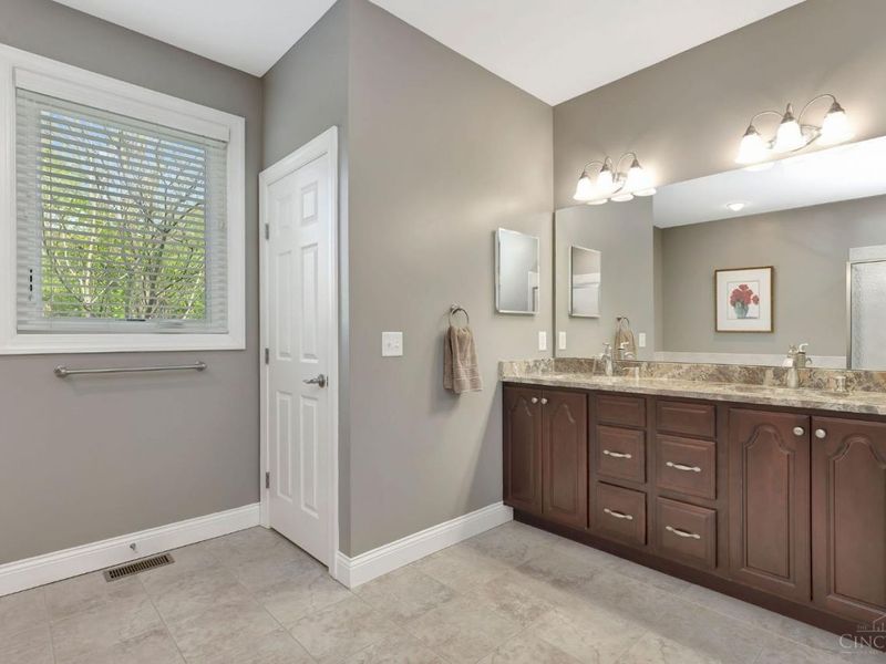 9959 Thoroughbred Lane, Springfield Twp., OH 45231 Photo 19