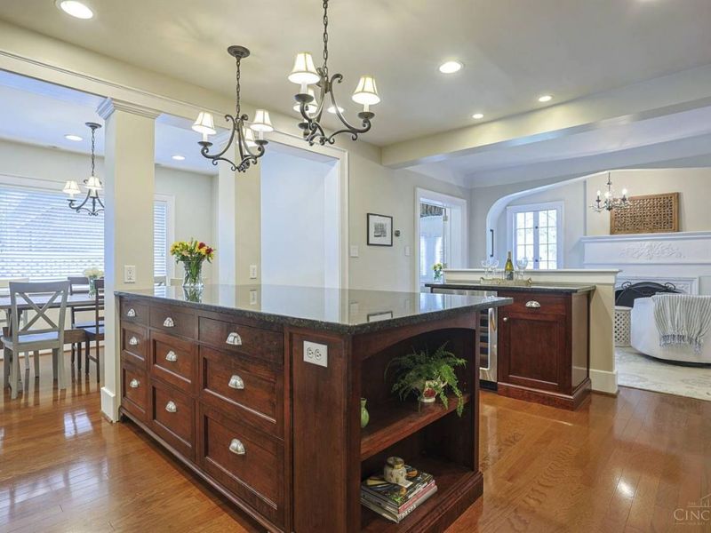 6828 Mt Vernon Avenue, Mariemont, OH 45227 Photo 22