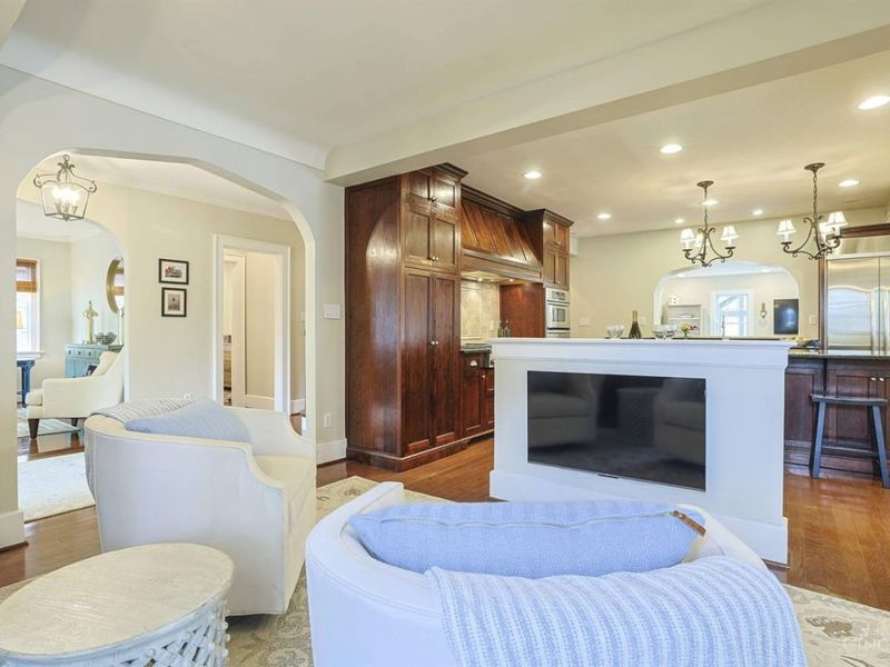 6828 Mt Vernon Avenue, Mariemont, OH 45227 Photo 25