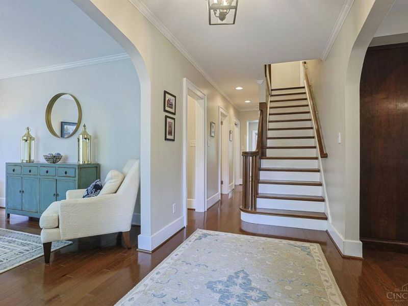 6828 Mt Vernon Avenue, Mariemont, OH 45227 Photo 7