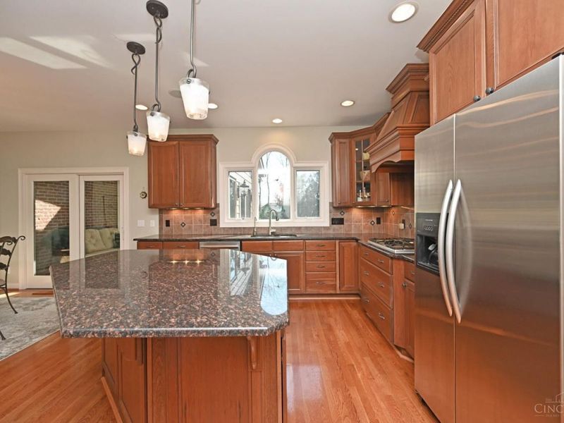 8539 Ivy Trails Drive, Anderson Twp, OH 45244 Photo 10