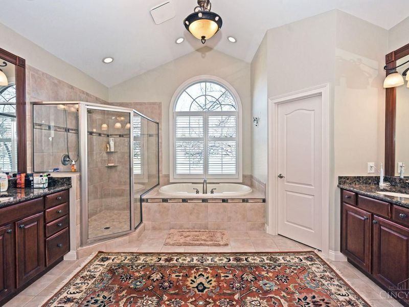 8539 Ivy Trails Drive, Anderson Twp, OH 45244 Photo 23