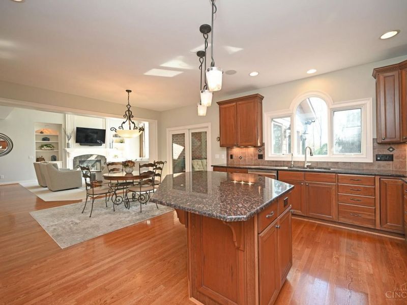 8539 Ivy Trails Drive, Anderson Twp, OH 45244 Photo 8