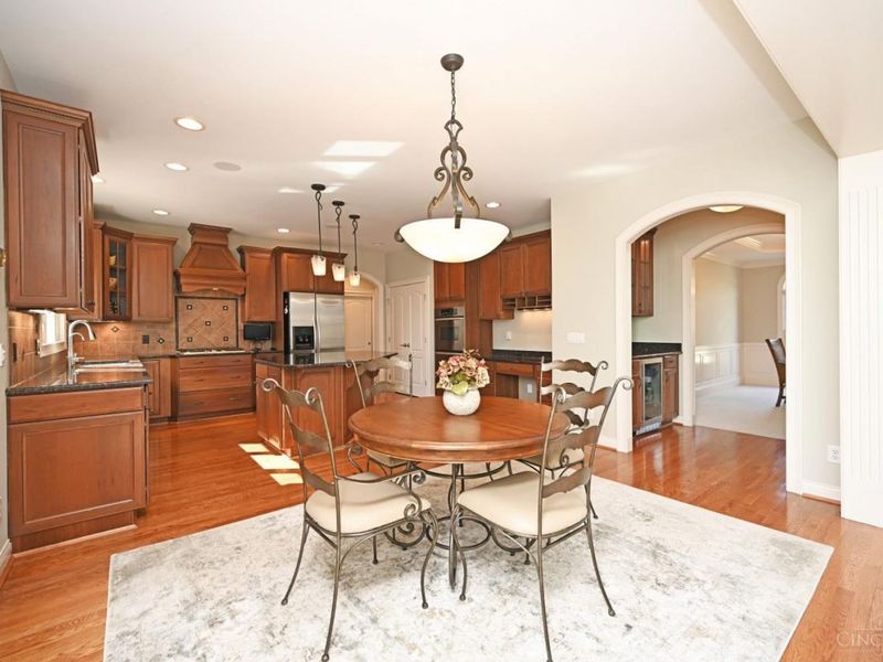 8539 Ivy Trails Drive, Anderson Twp, OH 45244 Photo 9