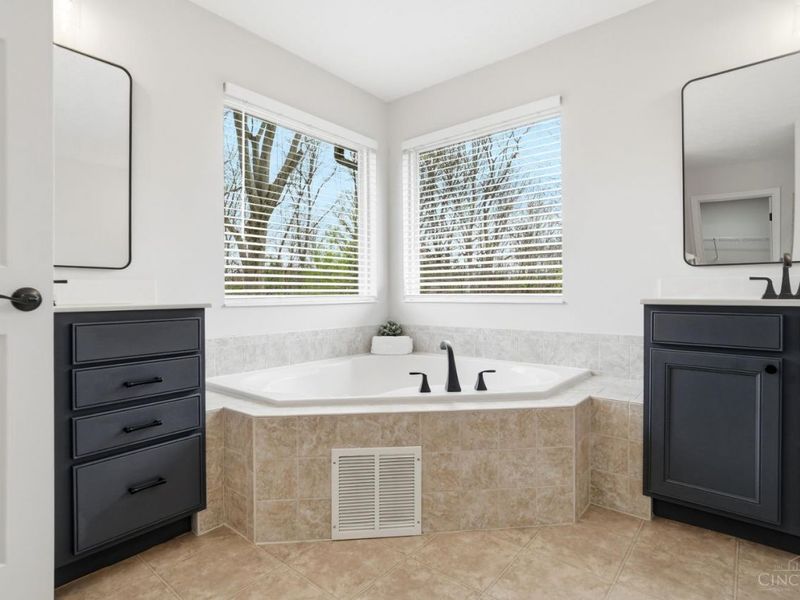 7259 Maple Leaf Court, Liberty Township, OH 45044 Photo 31