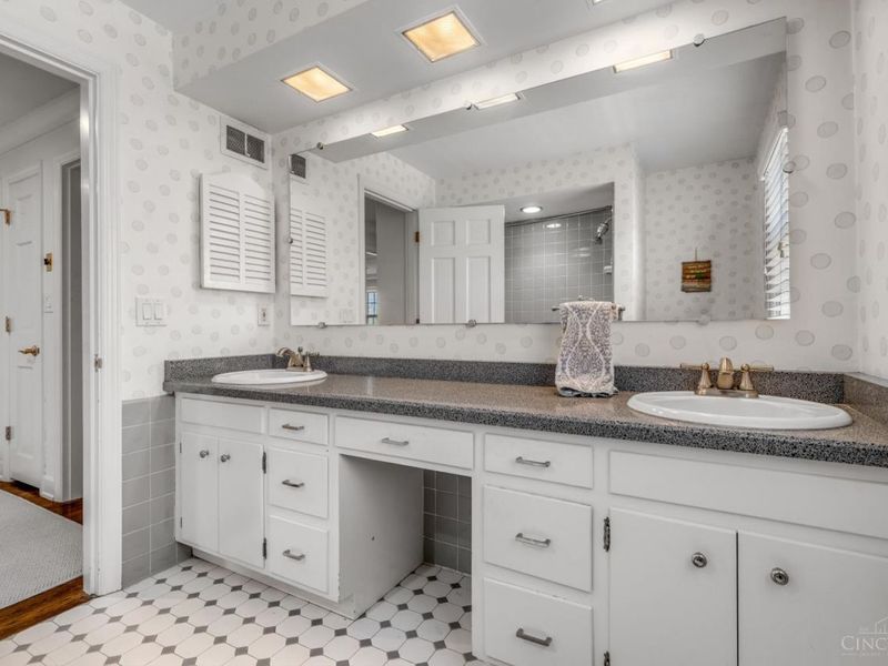 7720 Chumani Lane, Indian Hill, OH 45243 Photo 35