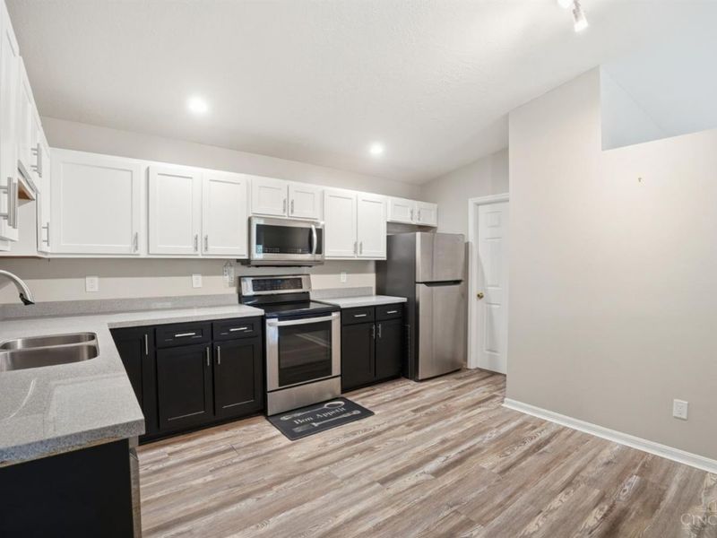 3675 W Galbraith Road, Unit 16, Cincinnati, OH 45247 Photo 16