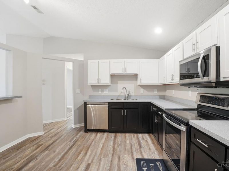 3675 W Galbraith Road, Unit 16, Cincinnati, OH 45247 Photo 17