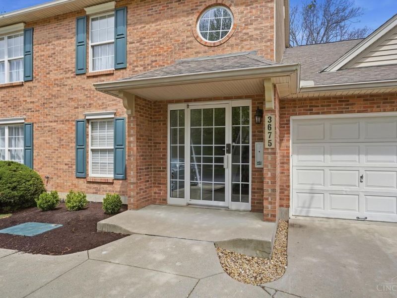 3675 W Galbraith Road, Unit 16, Cincinnati, OH 45247 Photo 3