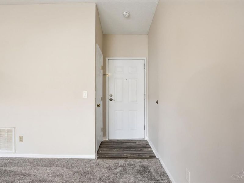3675 W Galbraith Road, Unit 16, Cincinnati, OH 45247 Photo 5