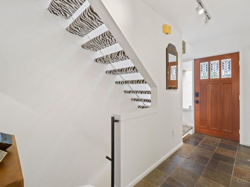 899 Riverview Place, Cincinnati, OH 45202 Photo 3