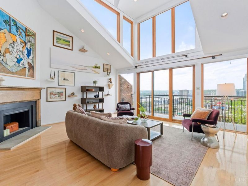 899 Riverview Place, Cincinnati, OH 45202 Photo 6