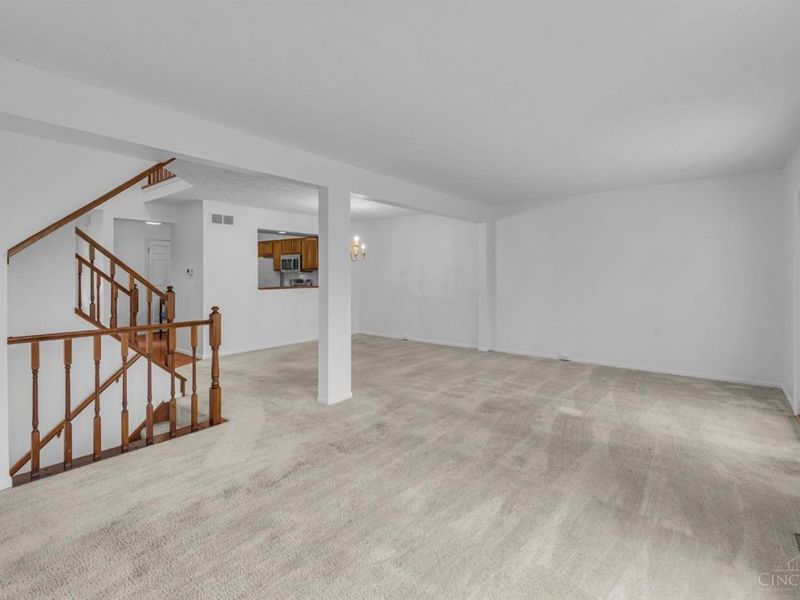 12024 Copperfield Drive, Sharonville, OH 45241 Photo 7